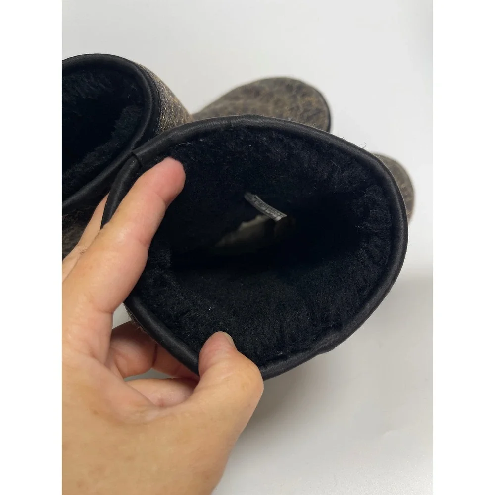 UGG Australia Classic Short Sparkle Grid Black Gold Metallic Boots Womens 7